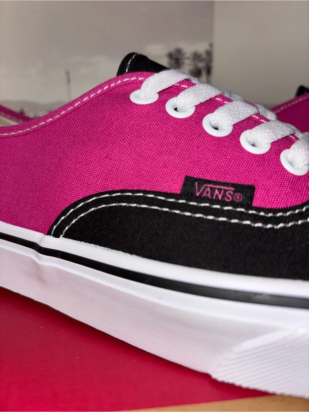 Vans Authentic sz 10.0 Men’s 11.5 Women’s